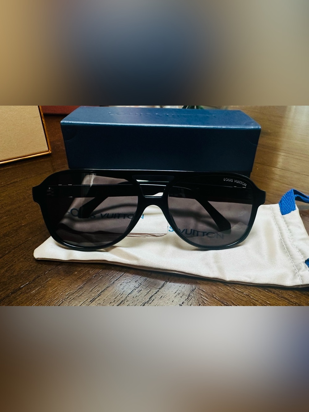 Louis Vuitton Black Gradient Aviator Sunglasses